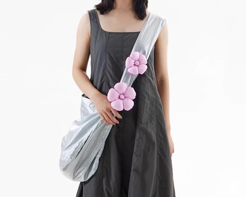 CryingCenter 빅백 실버 숄더 블라썸 접이식 여행용 크로스바디 휴대용 보부상 백