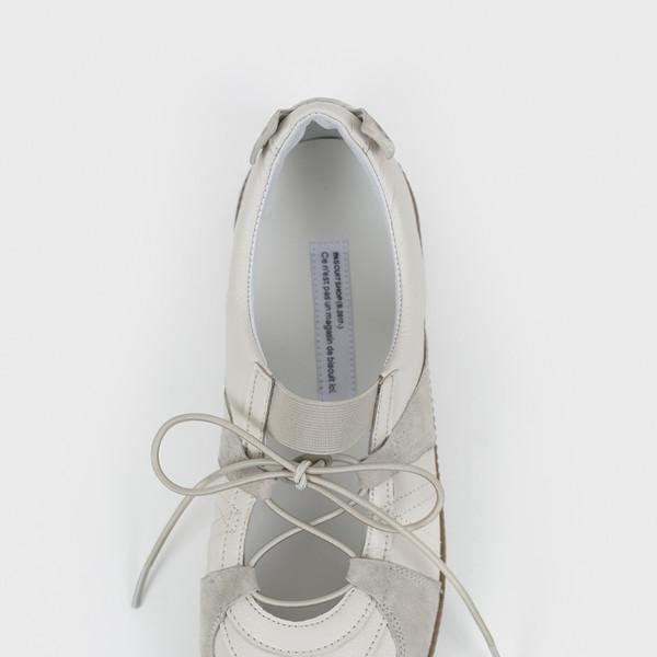[한정수량 바로배송] Classic German Army Ballet Shoes (Ivory)