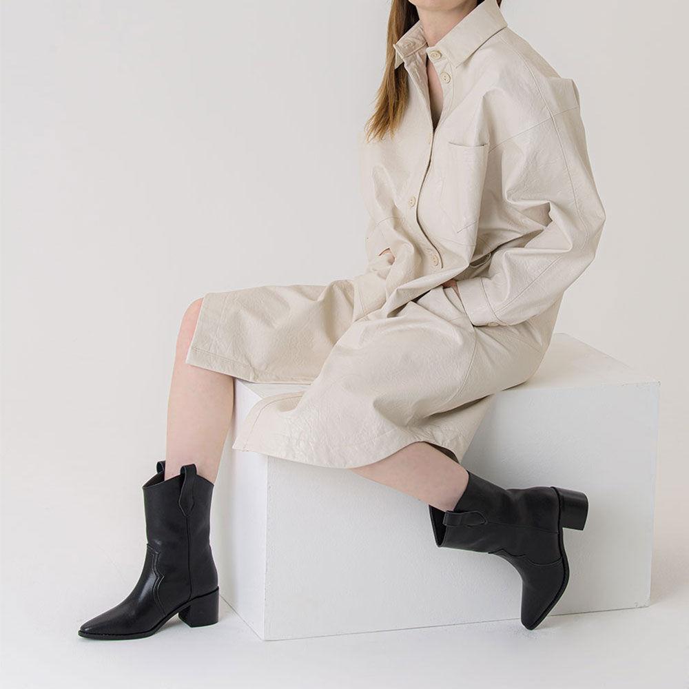 [배우 박민영님 착화] Western half boots_ black