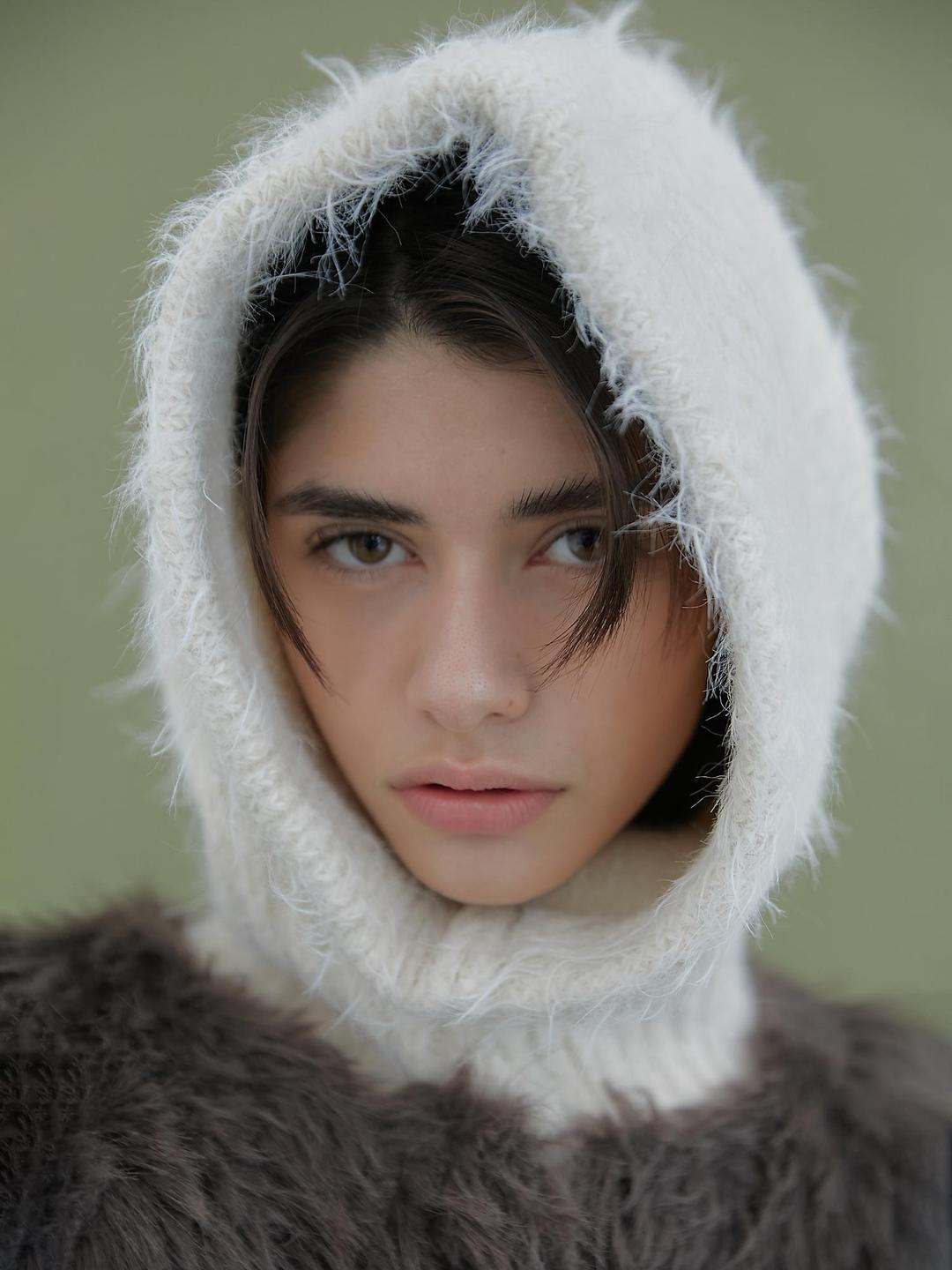 hoodie warmer (cream)