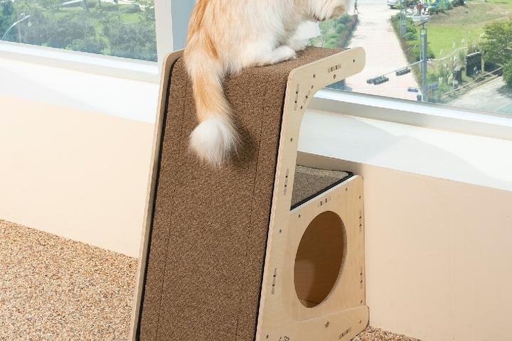 Z8 브라운 스크래쳐 고양이 원목 수직 장난감