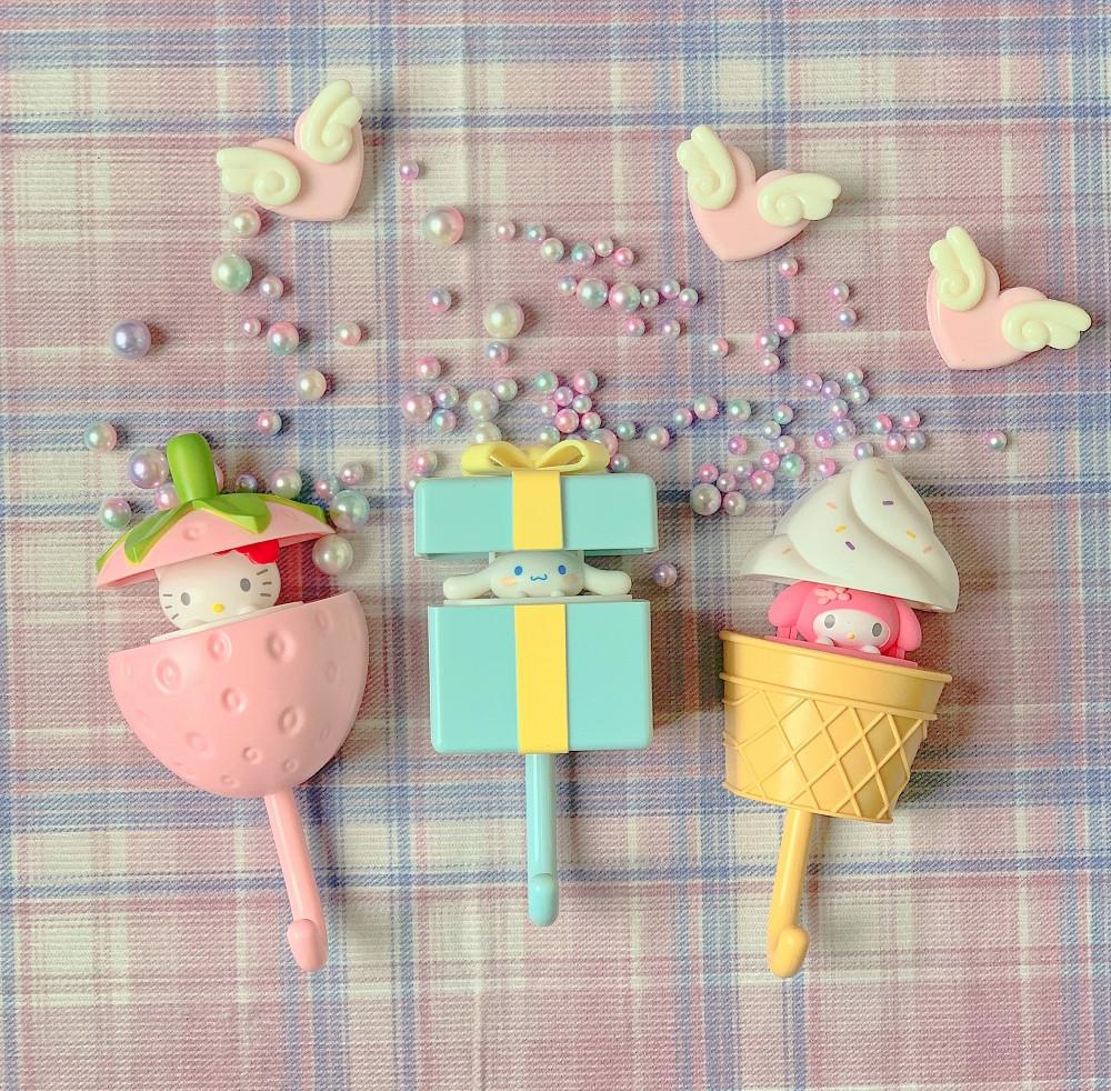 산리오 캐릭터 후크 소품걸이 벽걸이 접착식 훅 키티