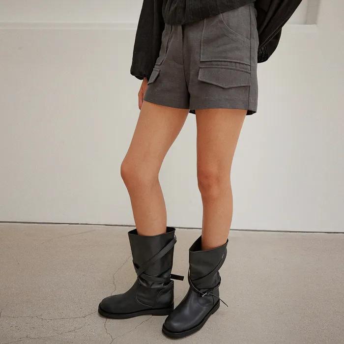 BUTTON POCKET SHORTS [ CHARCOAL ]