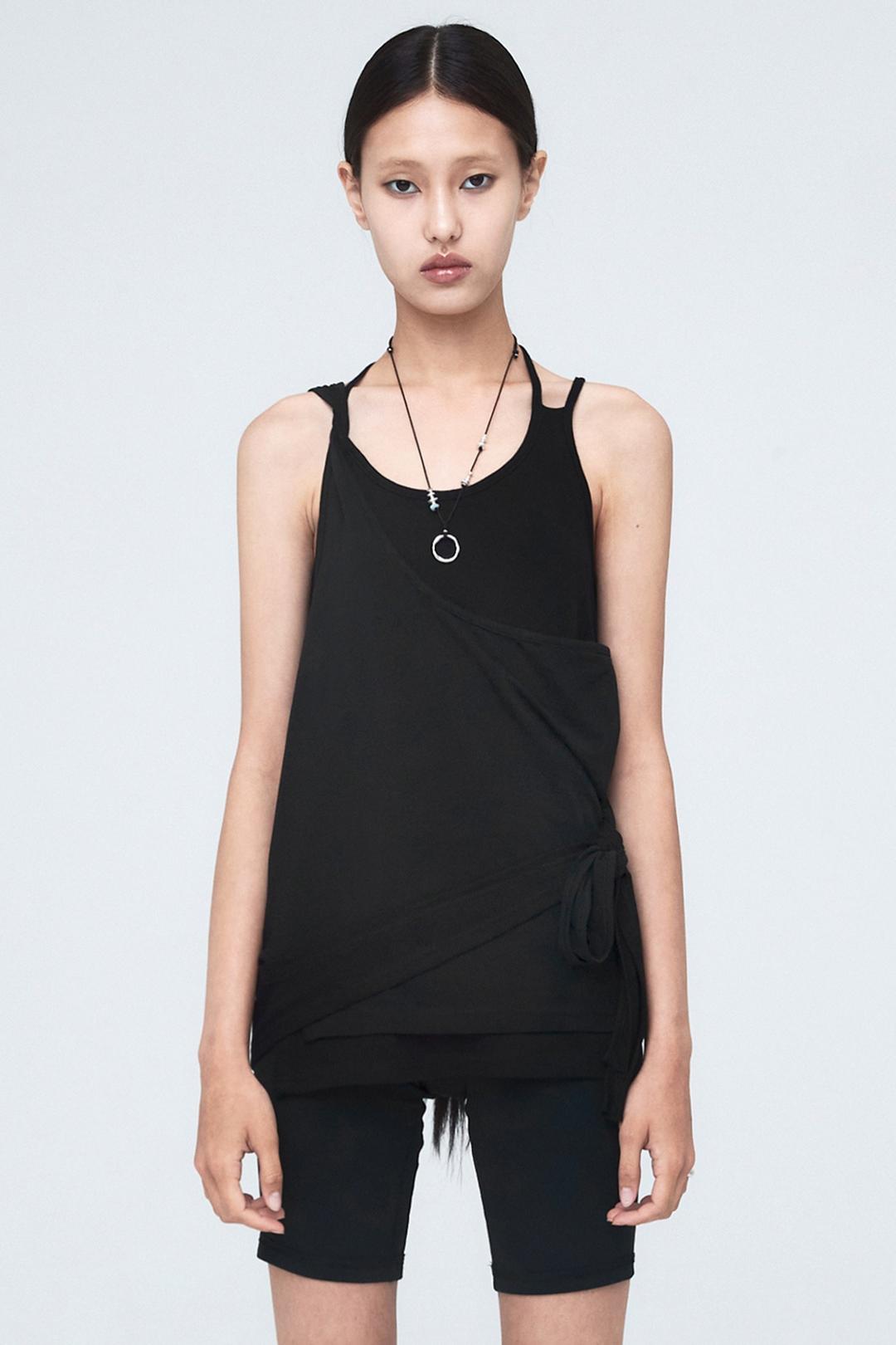 [08월 14일 예약 발송] MULTIWAY LAYERED SLEEVELESS BLACK