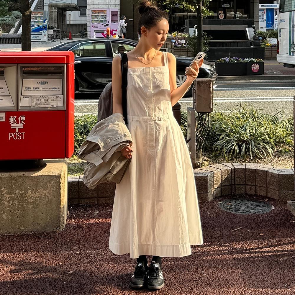 뷔스티에 롱 드레스 화이트 (AEDR4B401WT)