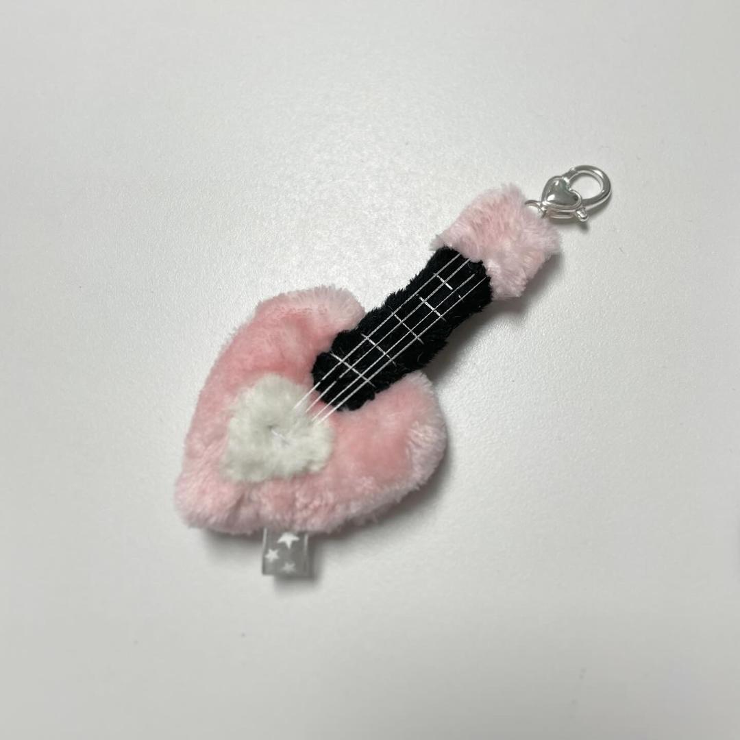 [♥]  하트 기타 인형 키링🎸