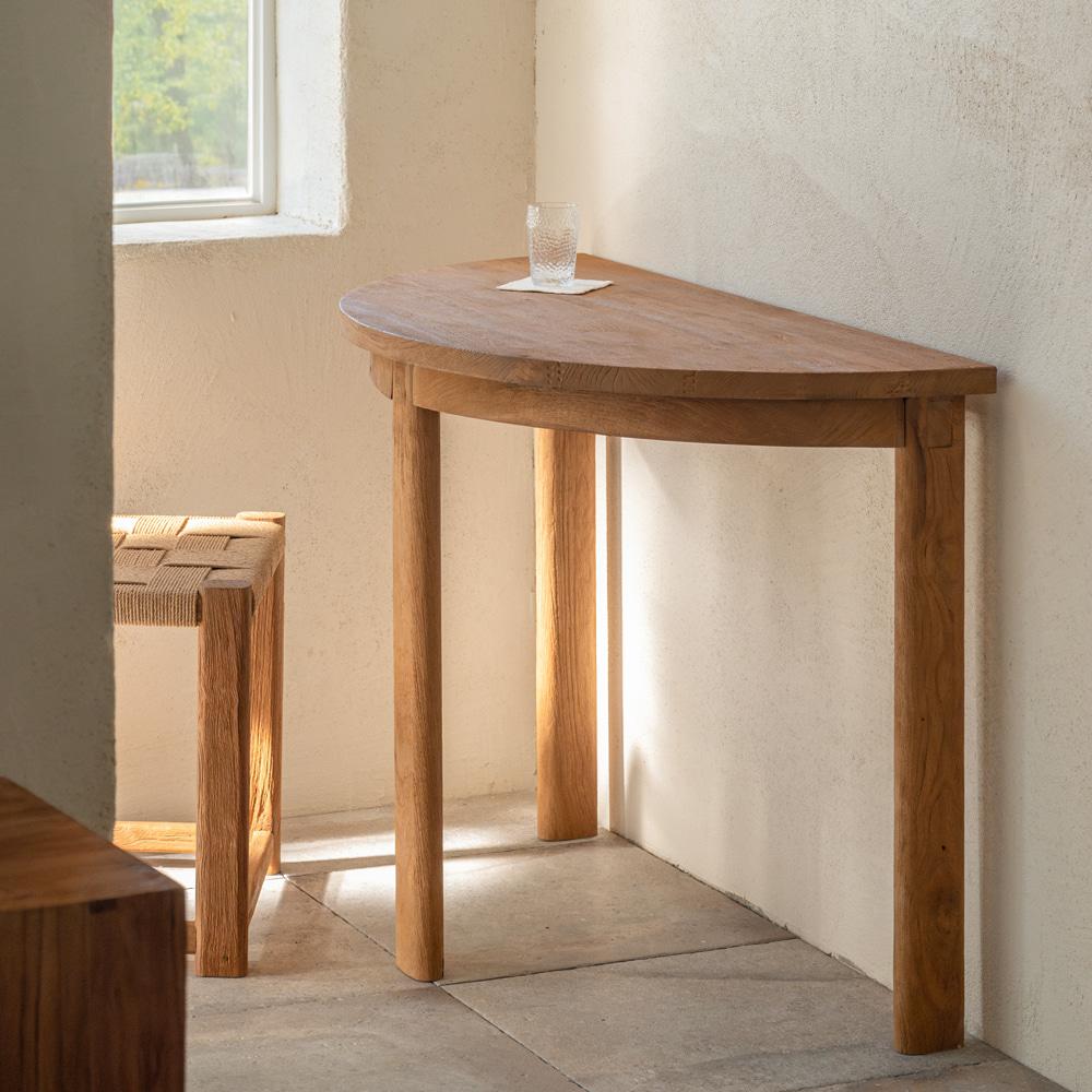 Tender Half Table