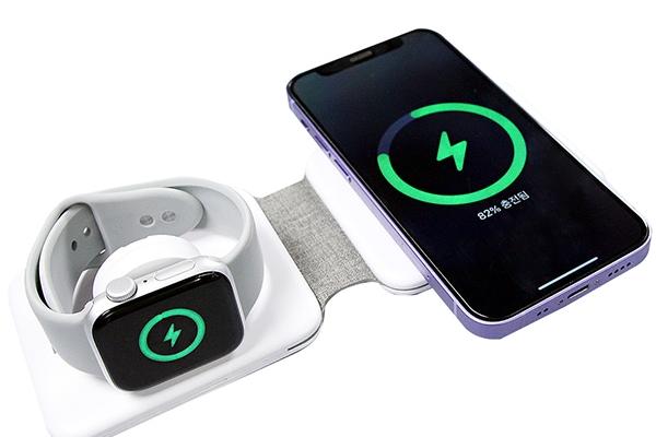 3in1 무선충전기 M10  / 스마트폰+갤럭시워치4+버즈프로 동시충전