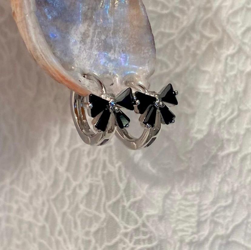 (EARNDEAR) Silver Black Ribbon Earring
