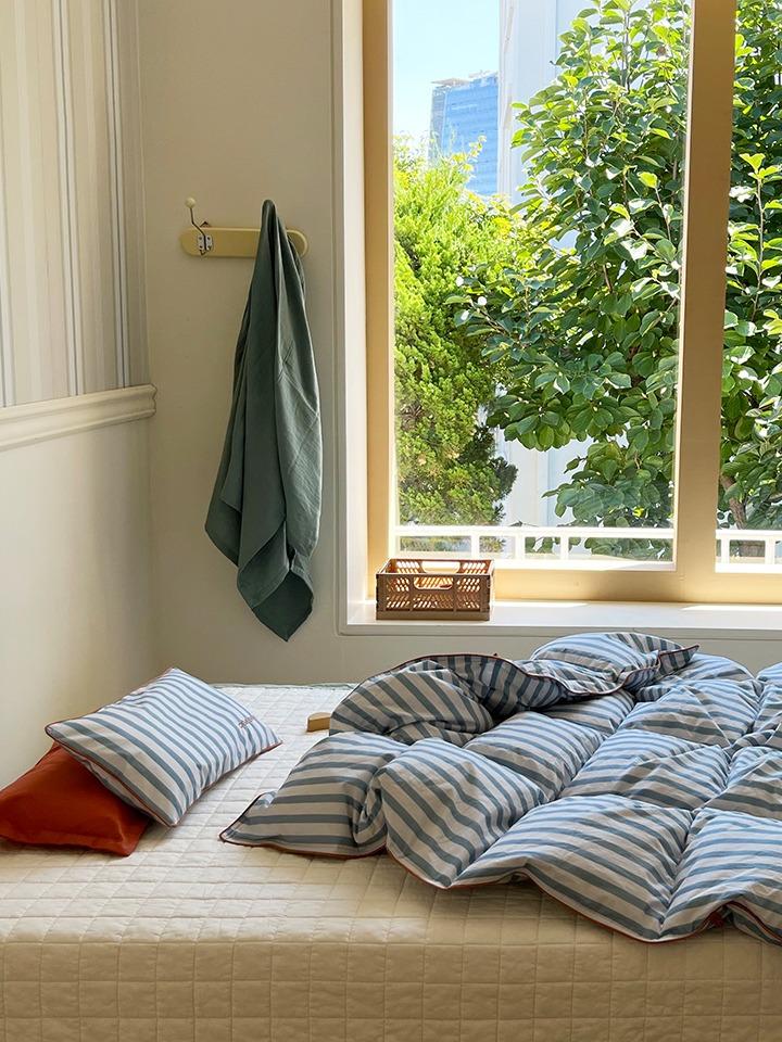 [9/30일이후 순차배송] SAND GOOSE COMFORTER BLUE 샌드 구스 차렵이불 [블루]