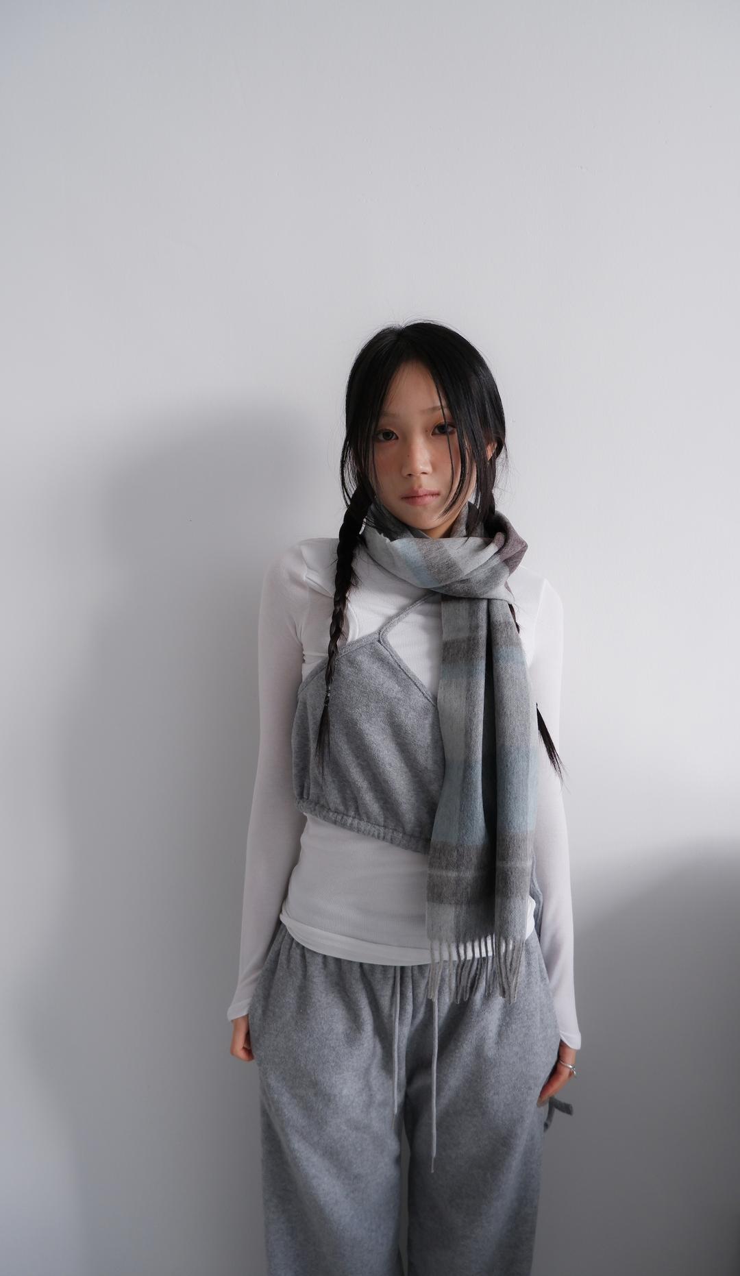 Wool check muffler