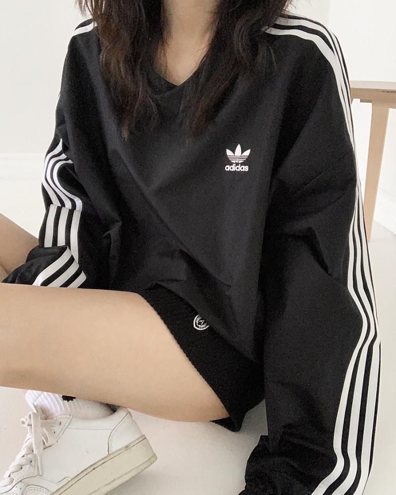 아디다스 남녀공용 브이넥 삼선 우븐 풀오버 윈드브레이커 긴팔 탑 2컬러