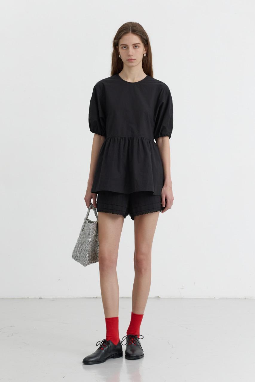 RIBBONED BACK SLIT BLOUSE BLACK