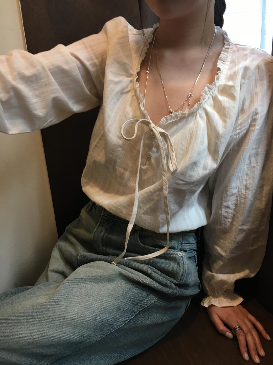 BUTTON SHIRRING BL (2COLOR)