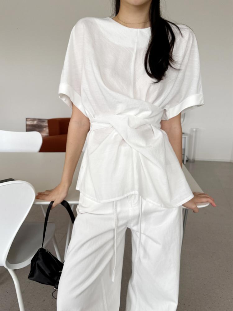 1월8일 제인 라운드넥 롤업 반팔 가오리핏 꼬임 리본 매듭 블라우스