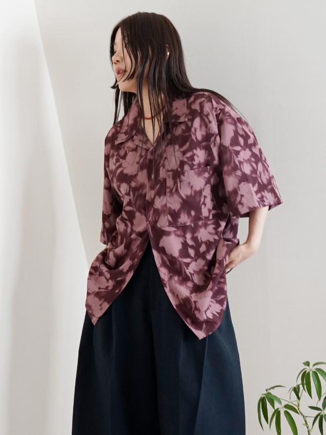 (2color)Blooming negative printing blouse