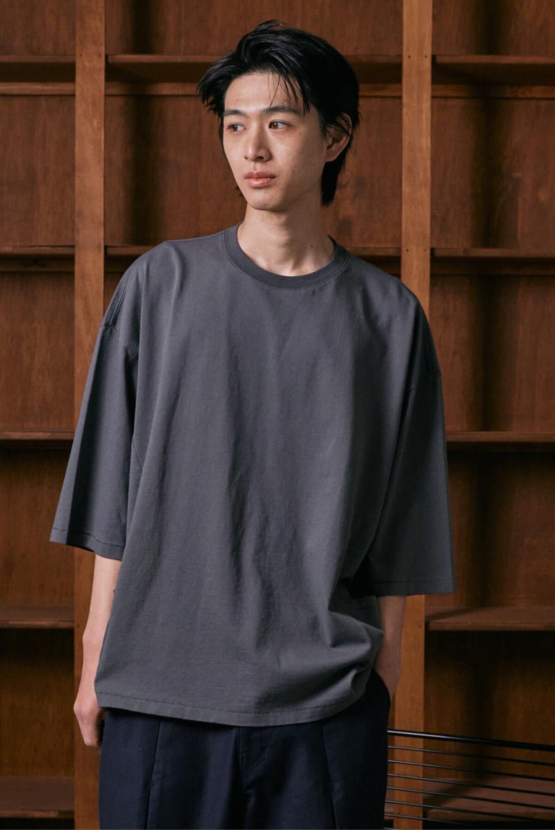 인시젼 사이드 포켓 반팔티 - 차콜