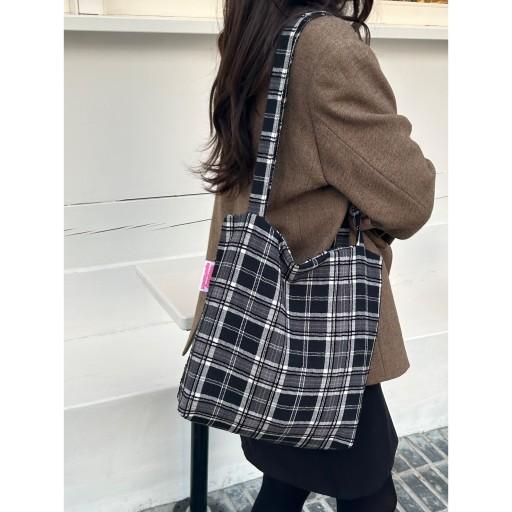 [HANDMADE] 체크도톰 빅 숄더백_black