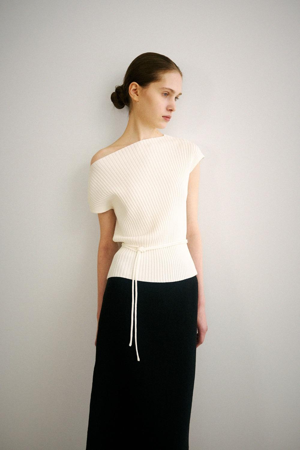 [2차 4/7 순차배송] Claire Boat-neck Knit (ivory)