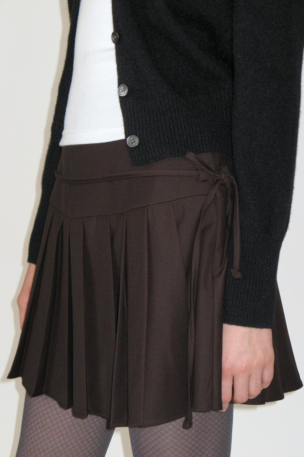 Pleats Mini Skirt (BROWN)