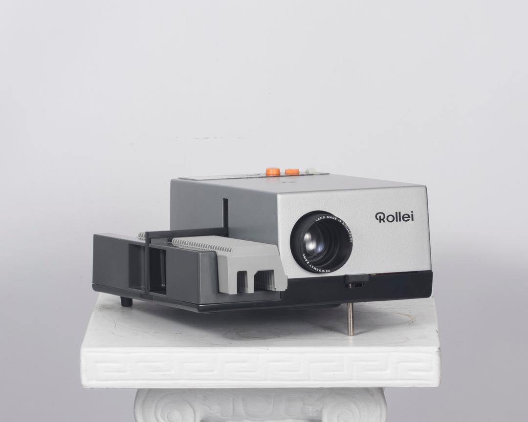 Rollei P350AF 35mm slide projector