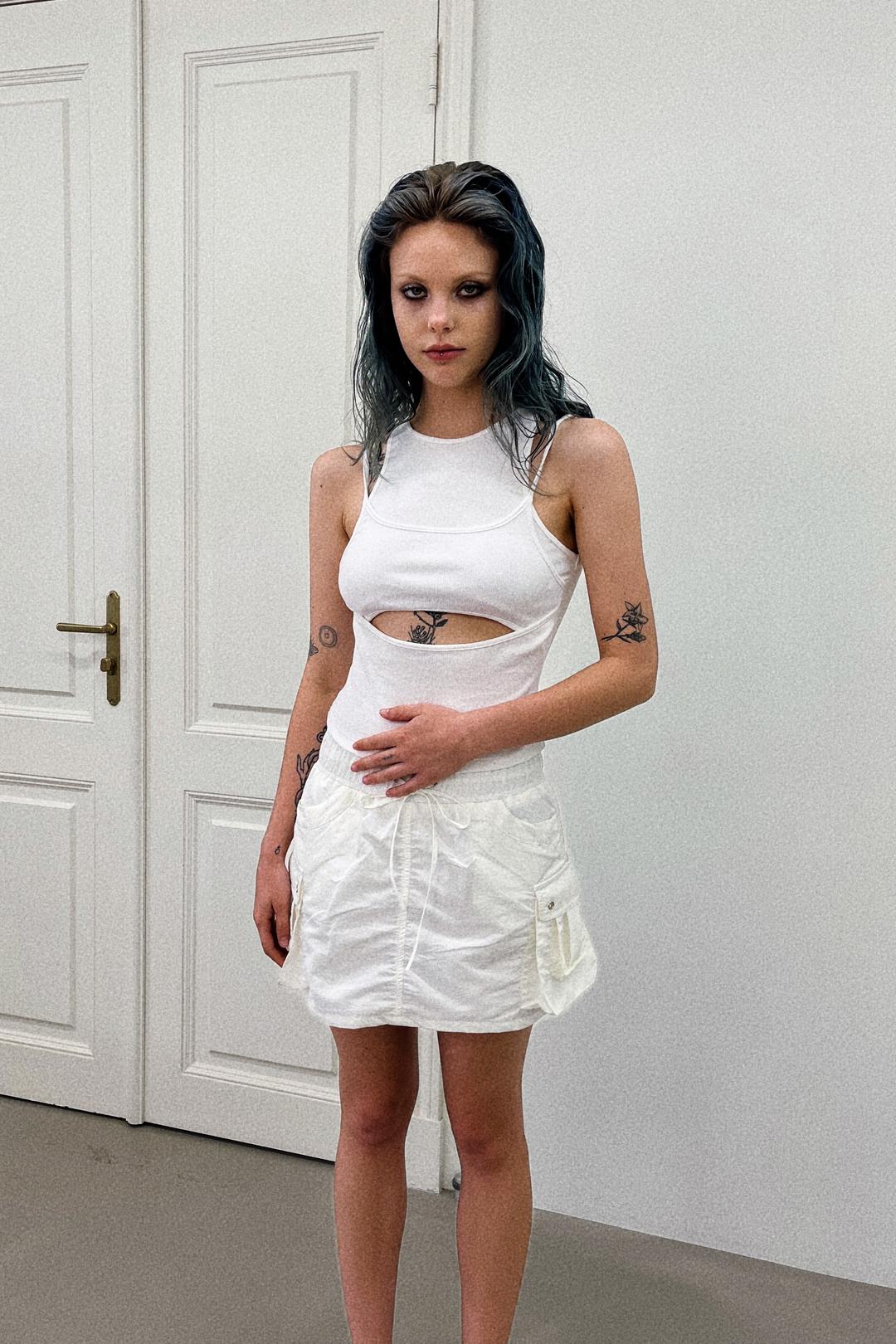 LAYERED CUT TOP (IVORY)