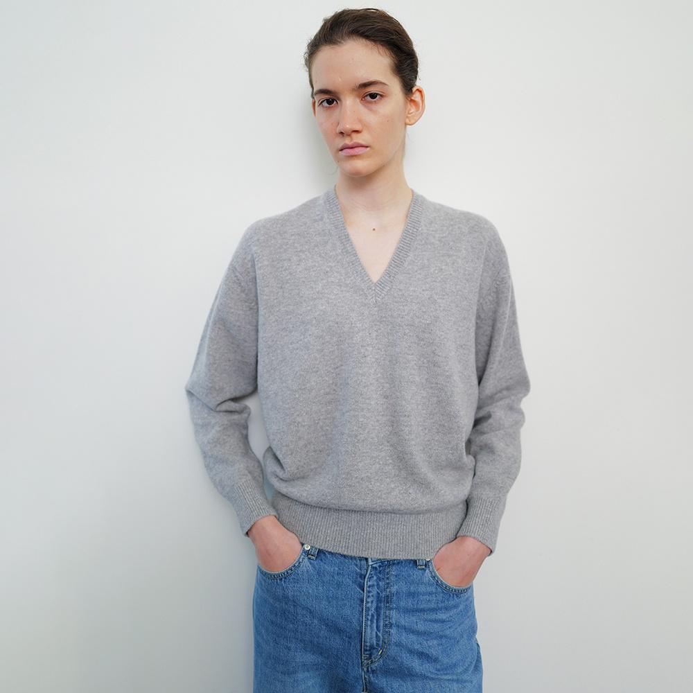 15 Deep V-Neck Knit in Gray