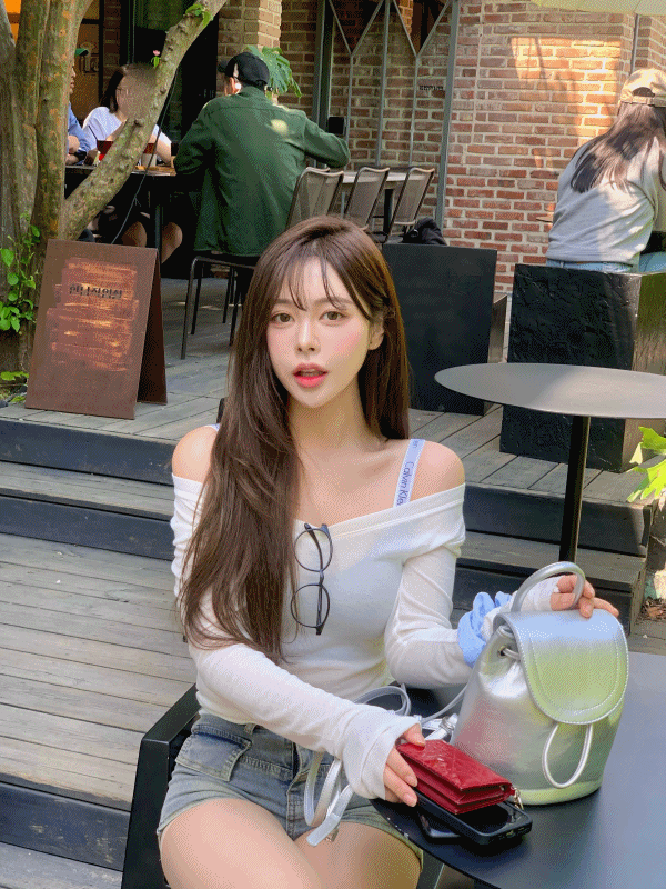 [화이트당일배송] 린다 오프 T