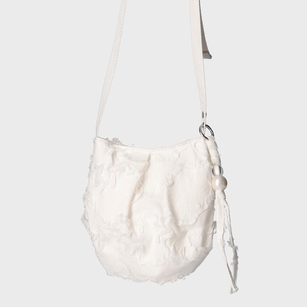 (7/26 예약배송) BUDDY BAG FEATHER WHITE