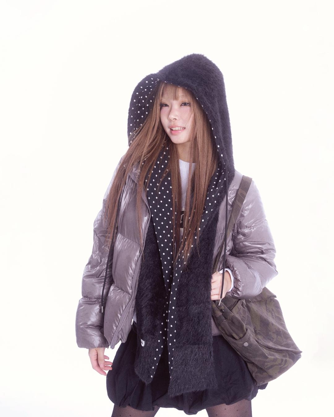 Fluffy Hood muffler (black)