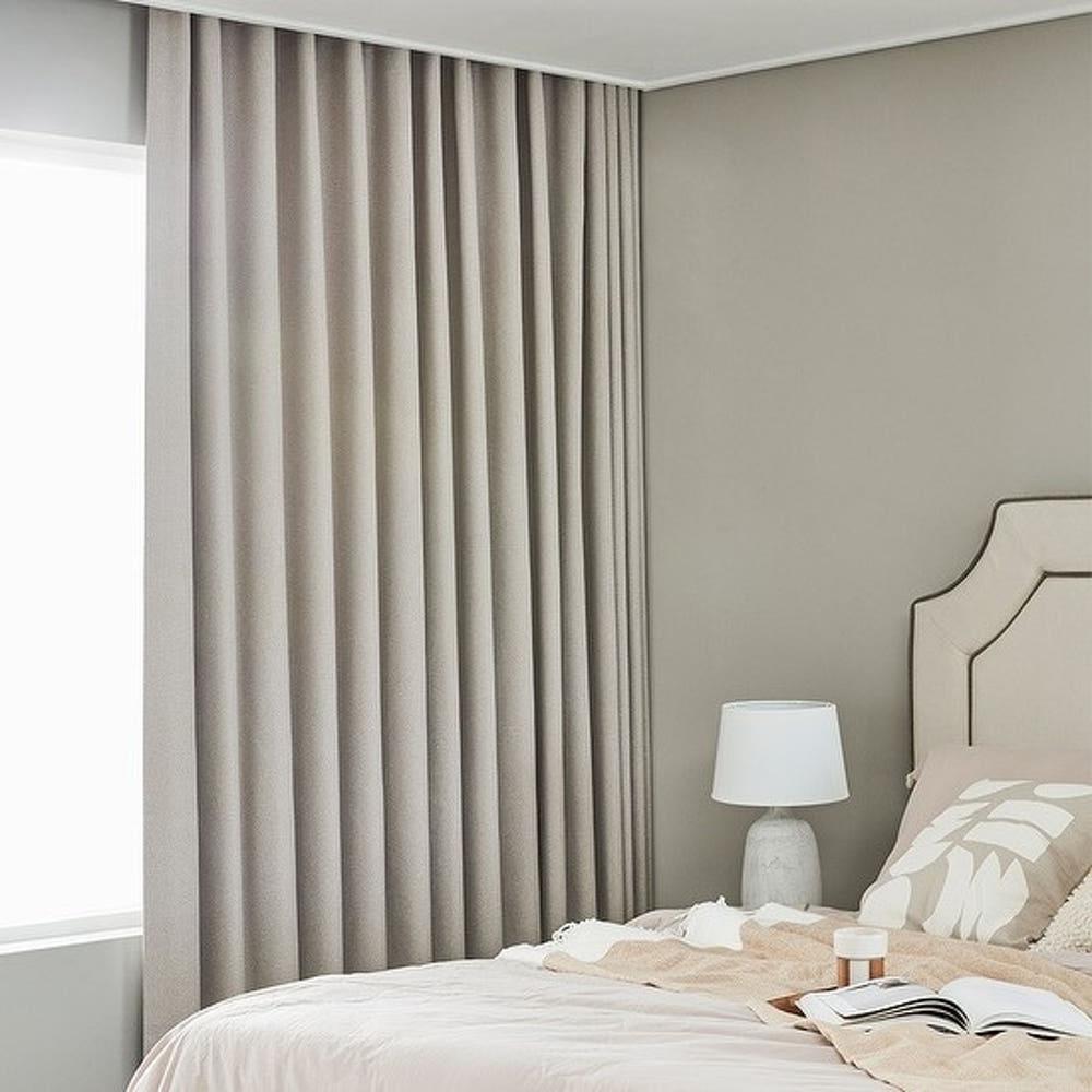 한샘 릴렉스 앞뒤동일원단 3겹 완벽암막커튼 오프화이트 거실(공간1) 한샘온라인 