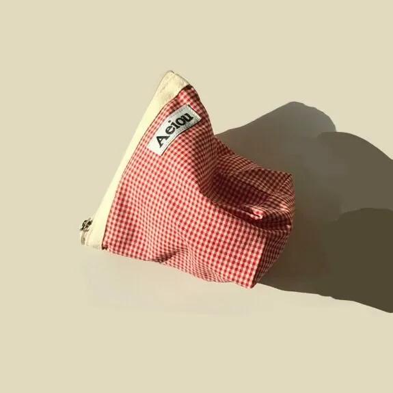 Aeiou Basic Pouch (M size) Red Candy Check