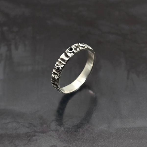 소나무에 걸린 별_vintage