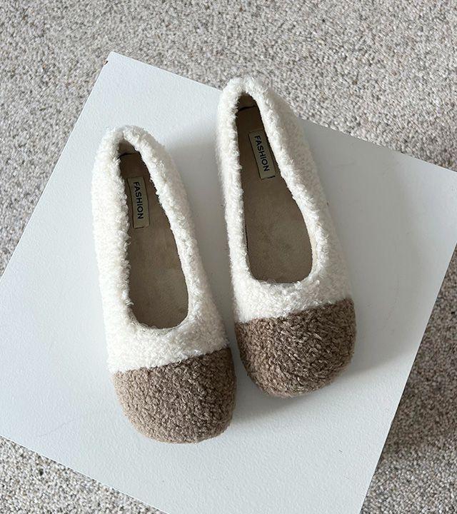 [당일발송]  발편한 둥근코 모카신 털신발 뽀글이슈즈 단화 플랫슈즈 뭉치