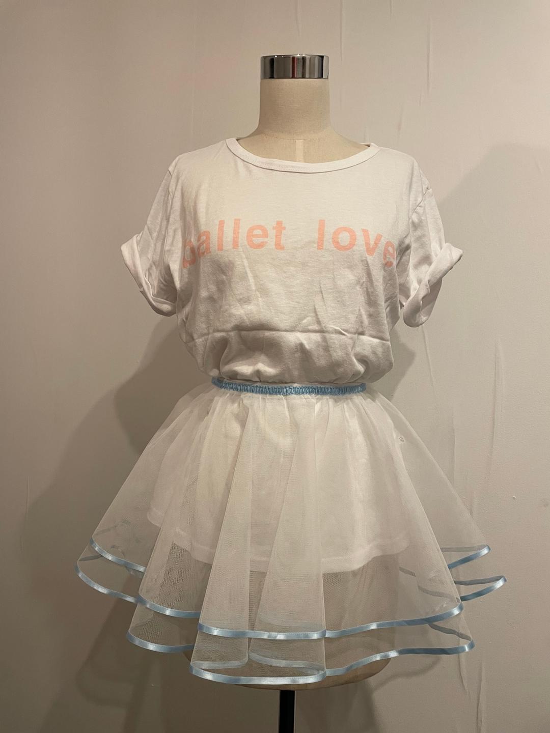 LINE TUTU IN WHITE