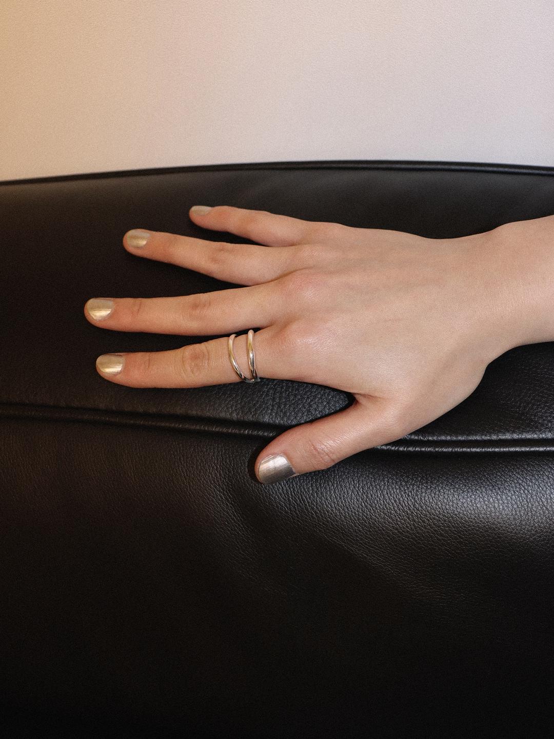 TWIN LAYERED RING