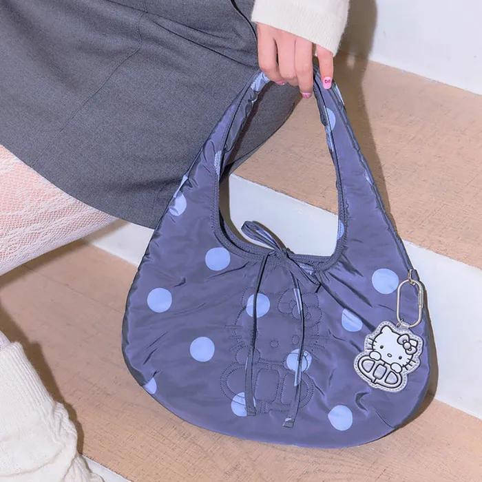 [Hello Kitty x athe] 도트 그레이 키티 자수 숄더백_AABA6E016BK