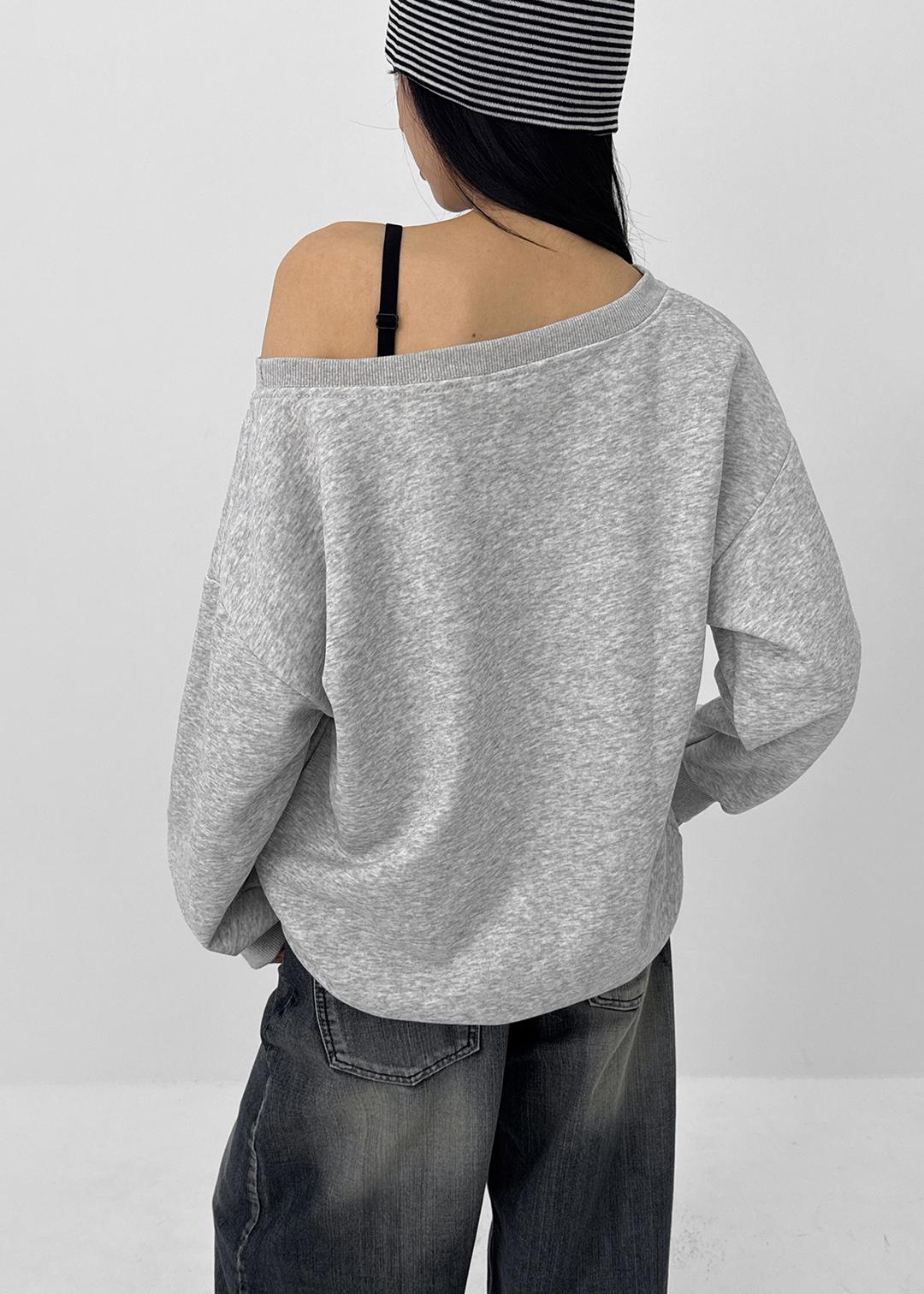 블랙업 킨야 프린팅 오프숄더 맨투맨