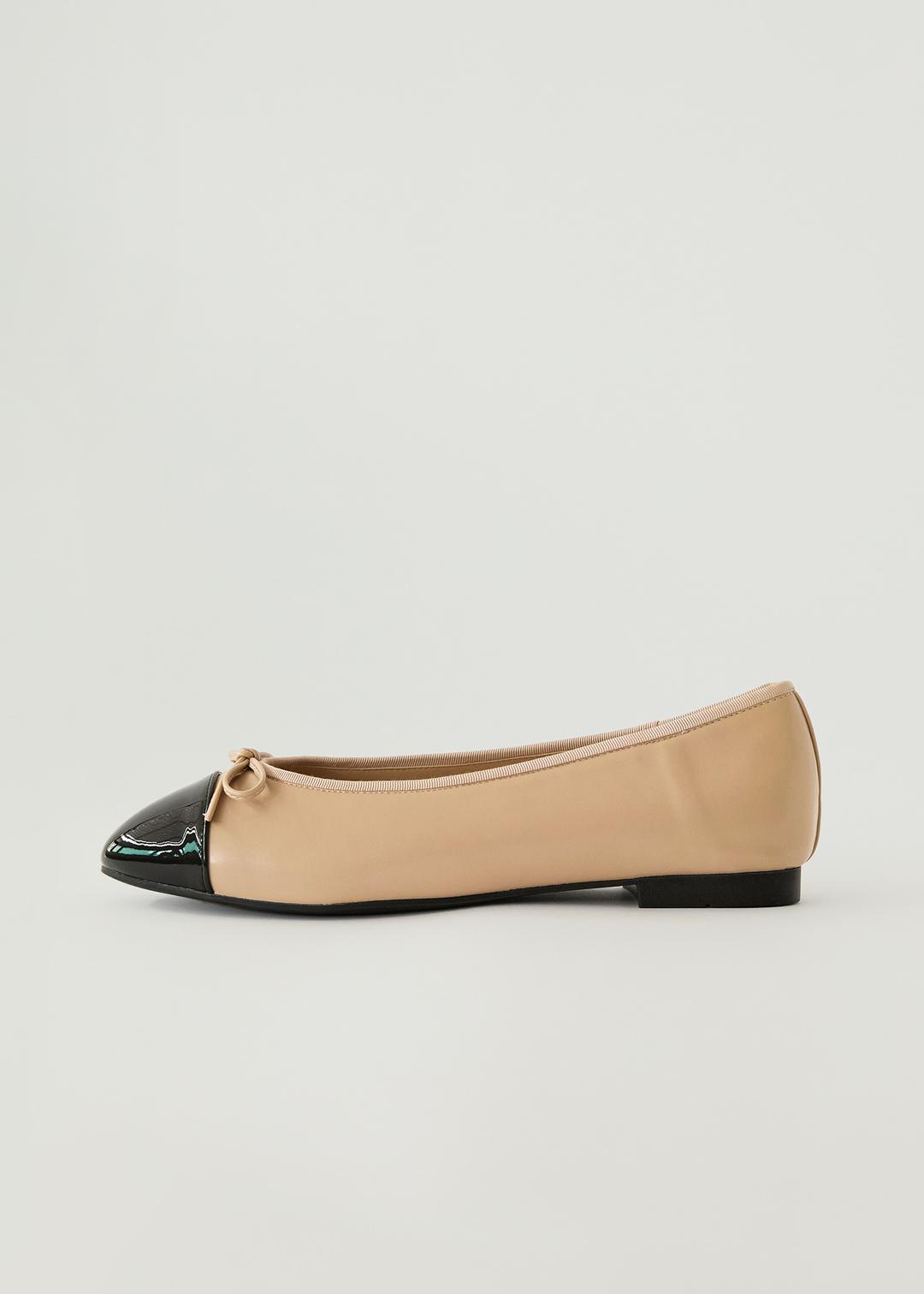 Bella ribbon flat