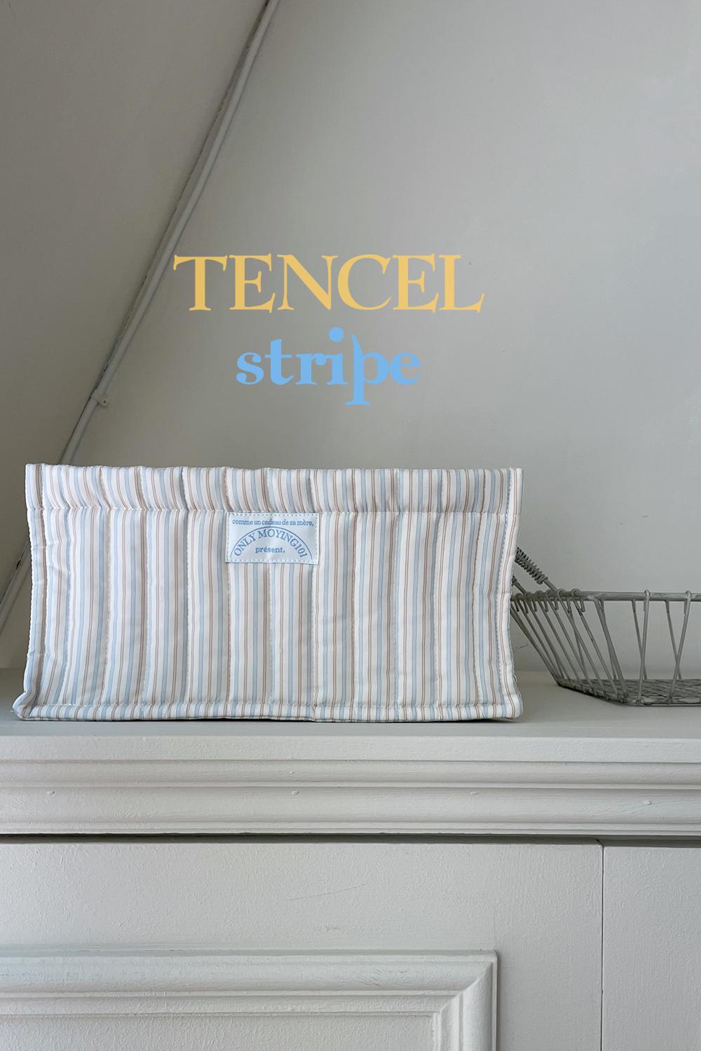 <span style="color: red