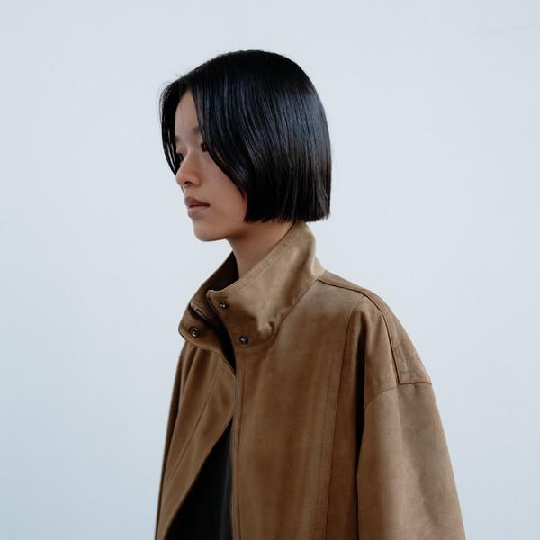 [Exclusive] Suede high neck jumper (camel / new khaki)