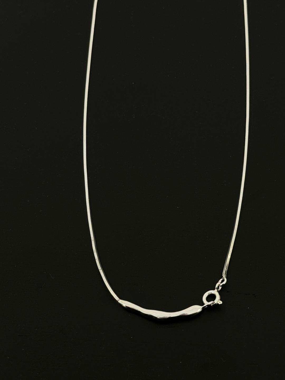 Flow necklace