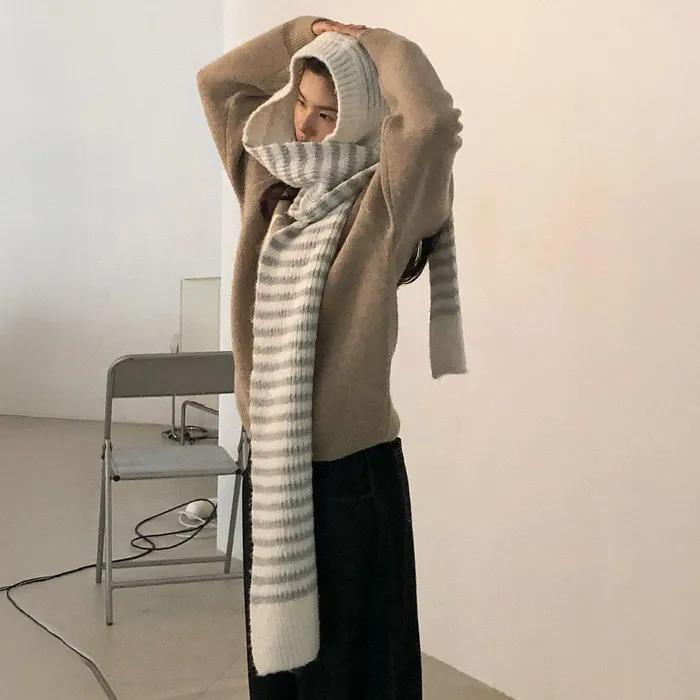 (2차 리오더/예약배송) Charlie Hoodie Muffler / White Grey