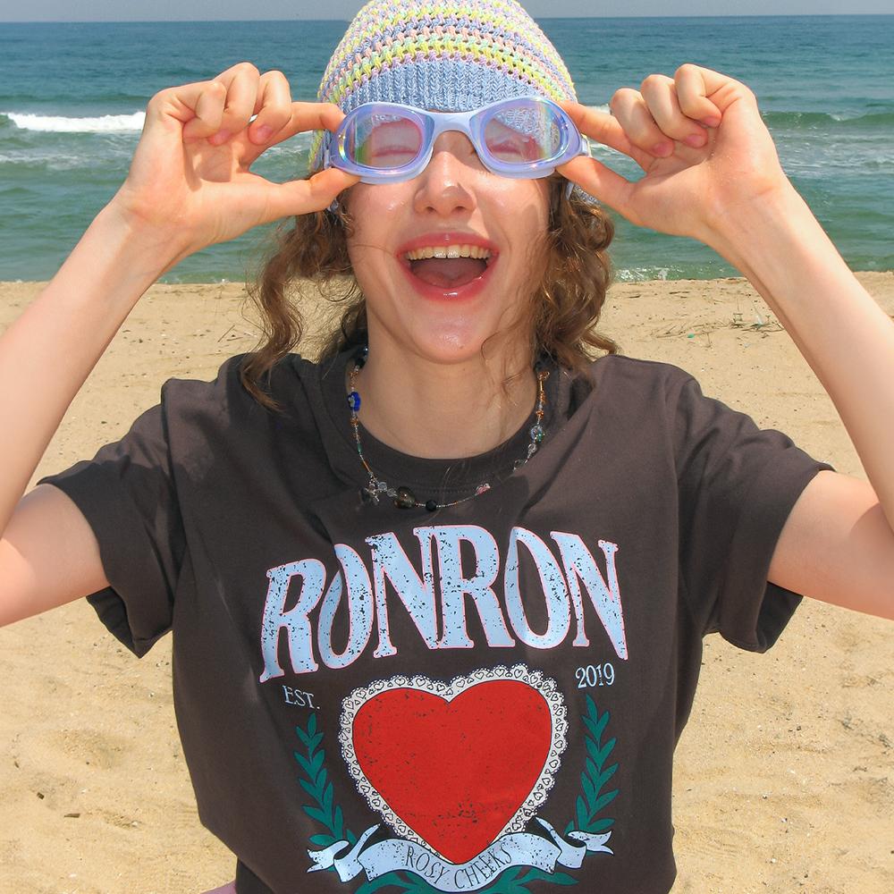 RONRON HEART LAUREL OVER FIT T SHIRT CHARCOAL