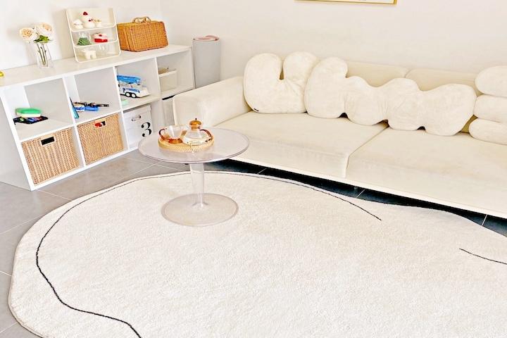 [10%쿠폰][증정이벤트]화이트 양모 폭신한 극세사 거실 러그 카페트 4size
