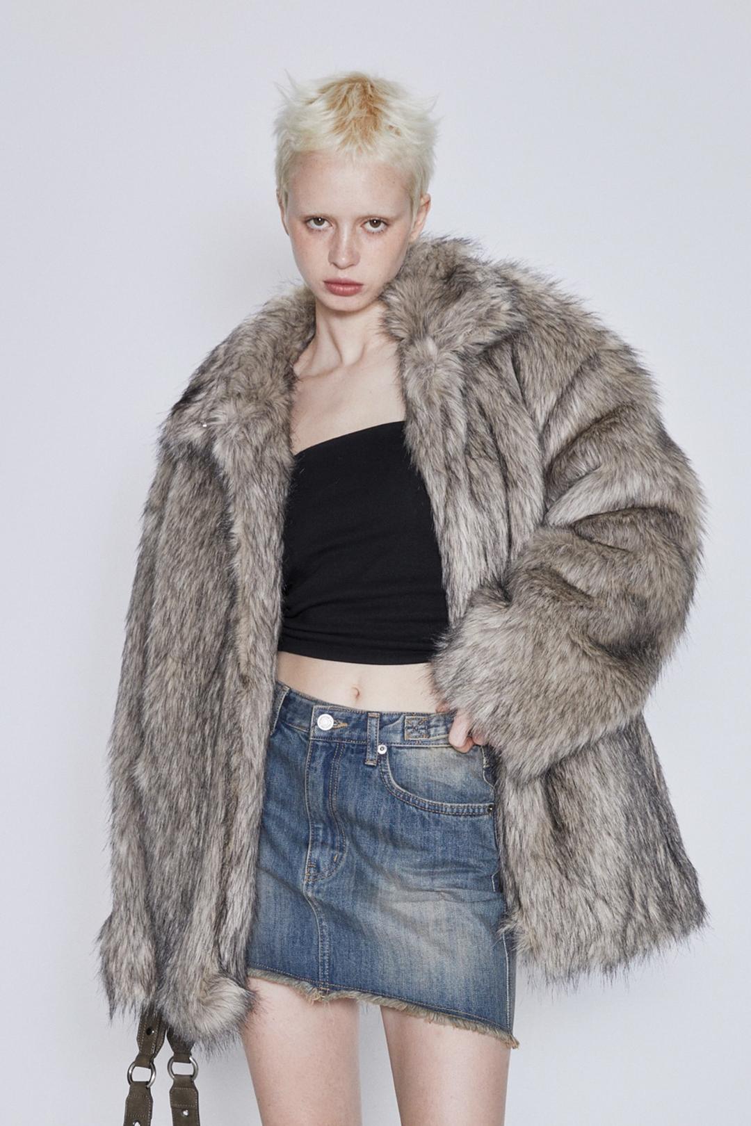 OVERSIZED FUR JACKET (MOCHA BEIGE)