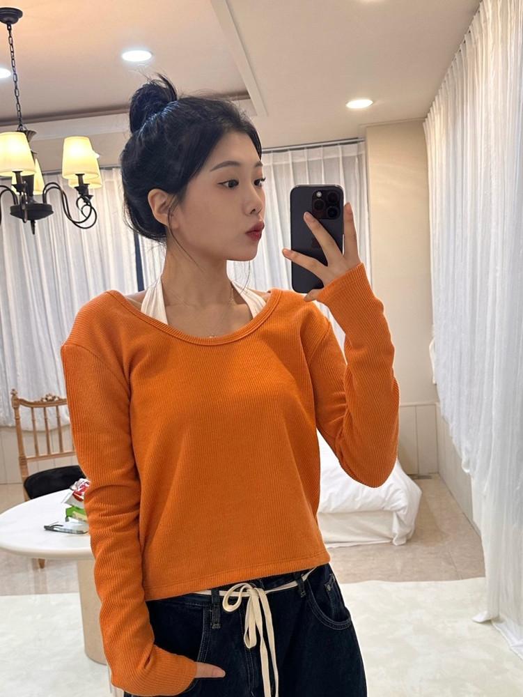 비비드 유넥 티셔츠