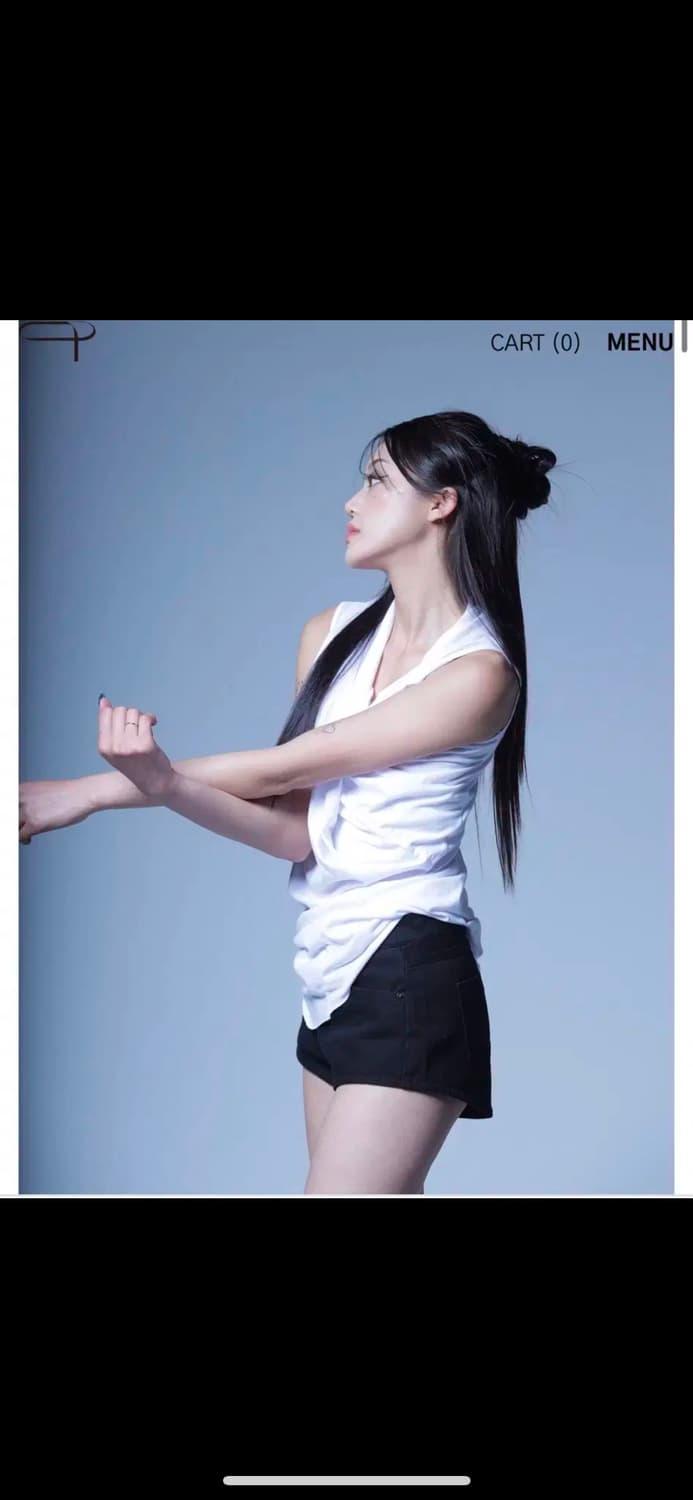 새상품) 딥인블루  04.drape sleeveless white | 후루츠패밀리