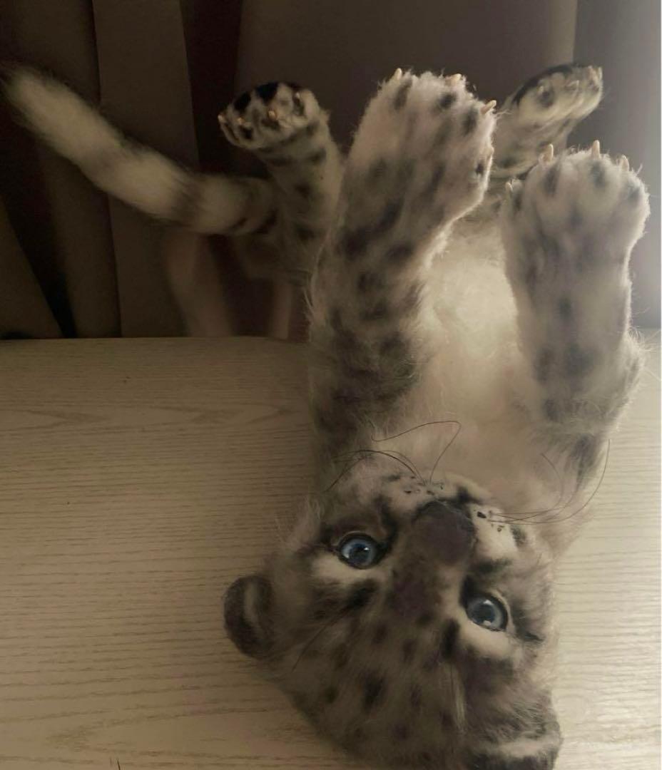 雪豹アートドール