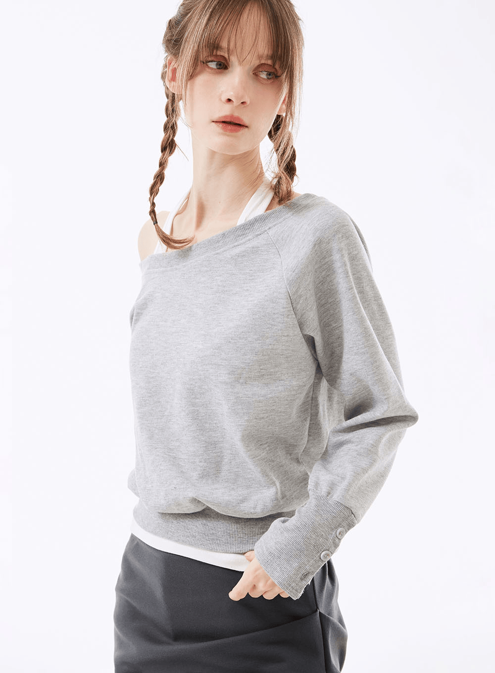 키네 원숄더 맨투맨